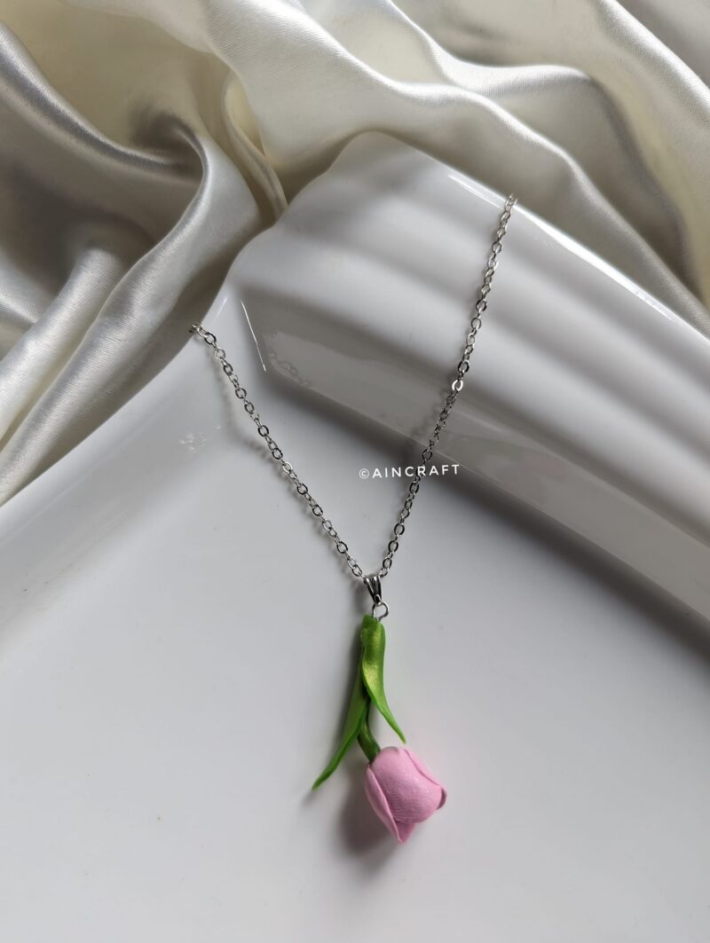 Tulip Necklace