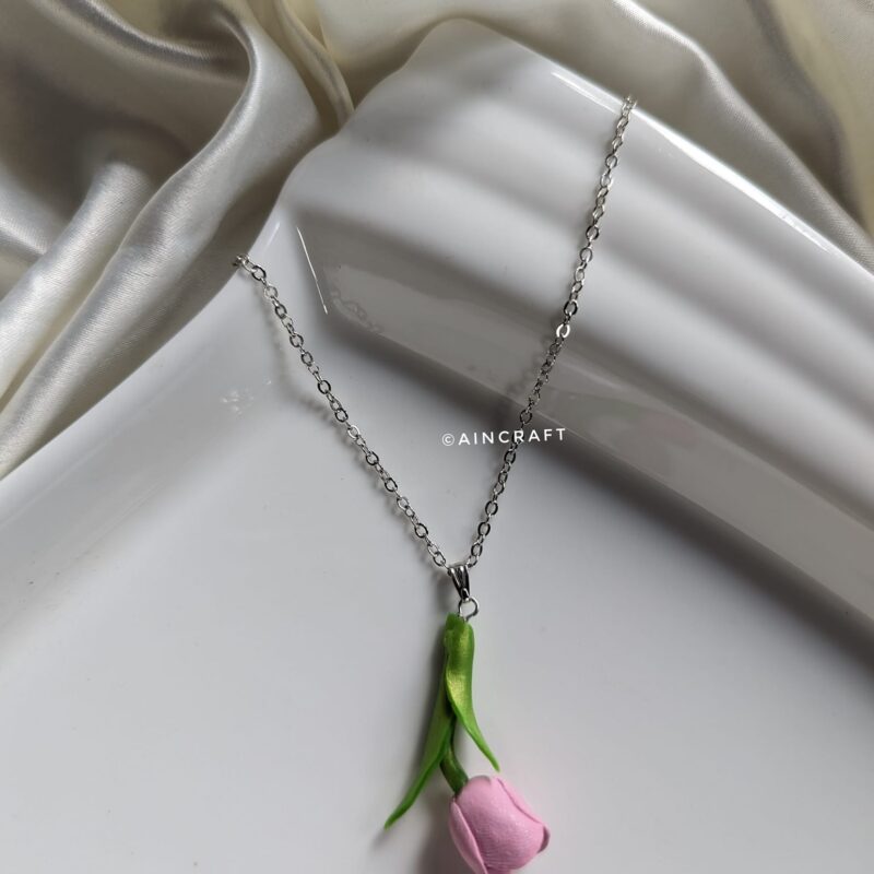 Tulip Necklace